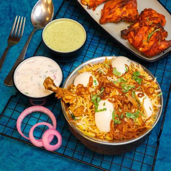 Chicken Tikka biryani Combo (Raita + Gulab jamun)