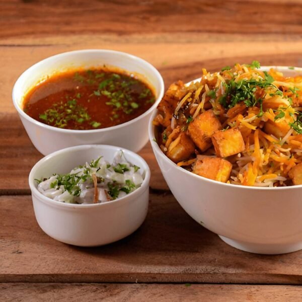 Paneer biryani combo (Raita + Gulab jamun)